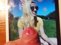 Cum on horny blondie