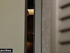 Motel Bareback With Two Horny Males - BROMO