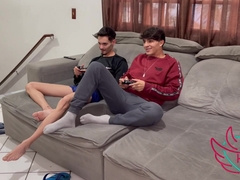 Wild Chinese boy gave his rump to his best friend