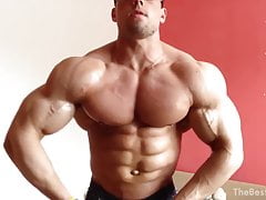 Muscle Flexing