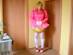 Shemale girlsy in short Skirt and Diapers