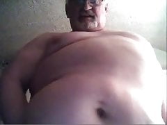 Big Mature Chub Shoots His Load