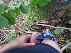 Masturbate in Forrest