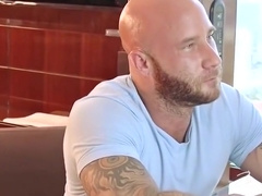 Zeb Atlas In Vs Bald