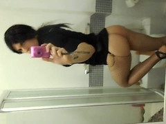 I love rocking pantyhose while getting off