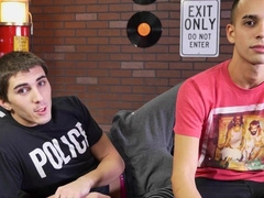 Justin Has Hook-up With a Man For the Very first Time