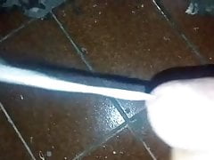 Eu derramando leite para as delicias boas que filmo por a