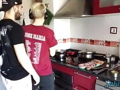 Gay Sex : Cooking Fuck