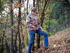 Wanking and fucking myself with a dildo in a public forest. Beautiful autumn evenings satisfy so well.