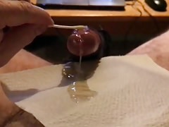 wanking an cum in Slow Motion