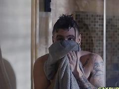 The acting in this scene is SOOOOOO good!
