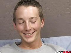 Cute twink beating off his meat to porn