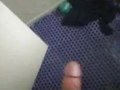 Me hit me up lady if u want to hook up