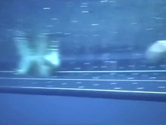 PUTARIA NA PISCINA DO CLUBE