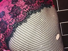 Pissing in red and black