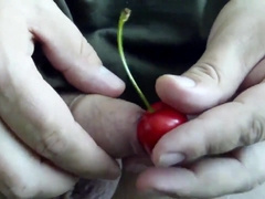 Uncircumcised lollipop spunking two times on a virgin