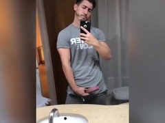 Se saca la leche antes de entrar a la ducha!