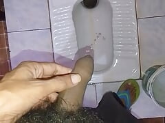 Peeing Smells So Good