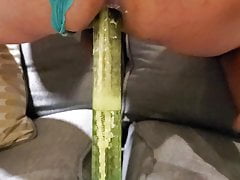 Cumming while asstoying