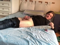Pornographic star, solo, gay-masturbation