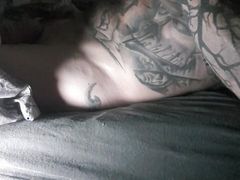 Quick wank before sleep