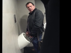 Lurker Hooker Vol 18