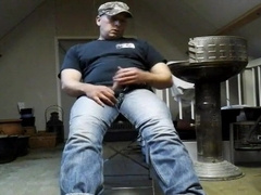 Str8 farmer daddy jerking 4