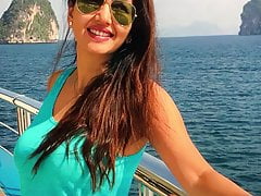 Busty milf Deepti Bhatnagar moaning tribute 1