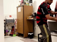 Matteus serving delivery worker