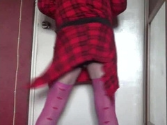 ambidextrous crossdresser has a lil secret for you to hear