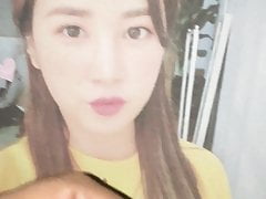 Chorong cum tribute