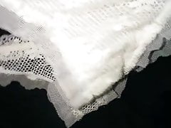 Perizoma del video TUTTA IN BIANCO