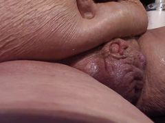 fingerng my butt hole and pussy