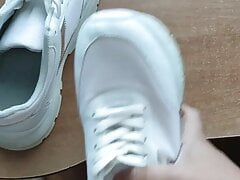 Cum in girlfriend sneakers