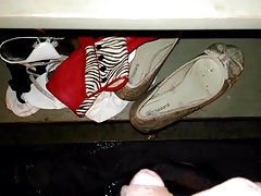 shoes, clothes pissing