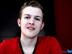 Toby Franks wants Trace Van De Kamps manhood in his mouth