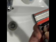 Shaving my balls