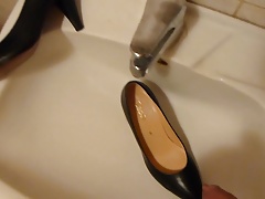 Piss in wifes 8cm high heel