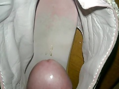 Scarpe scopate e sborra....cum in shoes