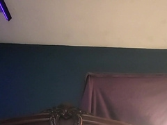 teen gets down