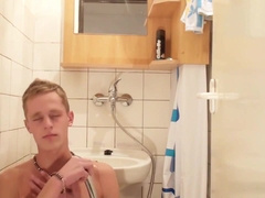 Classic - Gay Twink Porn Is Getting Horny And Jerks Off