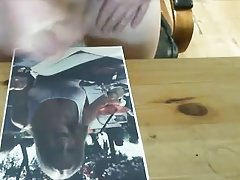 cumtribute of justine