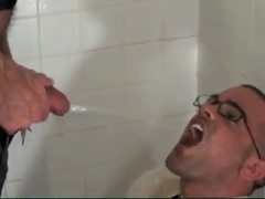 Giving the twink a facial then a golden shower peeing piss
