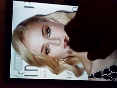 Sophie Turner Cum Tribute