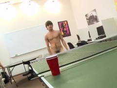 Frathouse amateur gets his asshole plowed