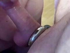 Love to suck the cum out of mature cock