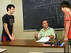 Smooth twinks drinking cum Ryan is up very first and Drake thrusts