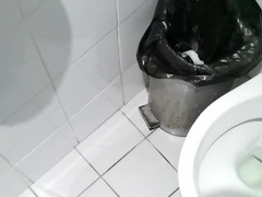 Spycam Nutting in Office Douche