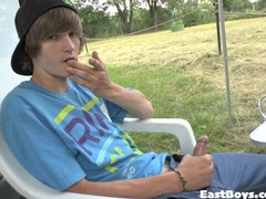 Antony Carter just wants to find a cock in size