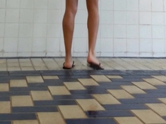 Having a ultra-cute douche after my swim